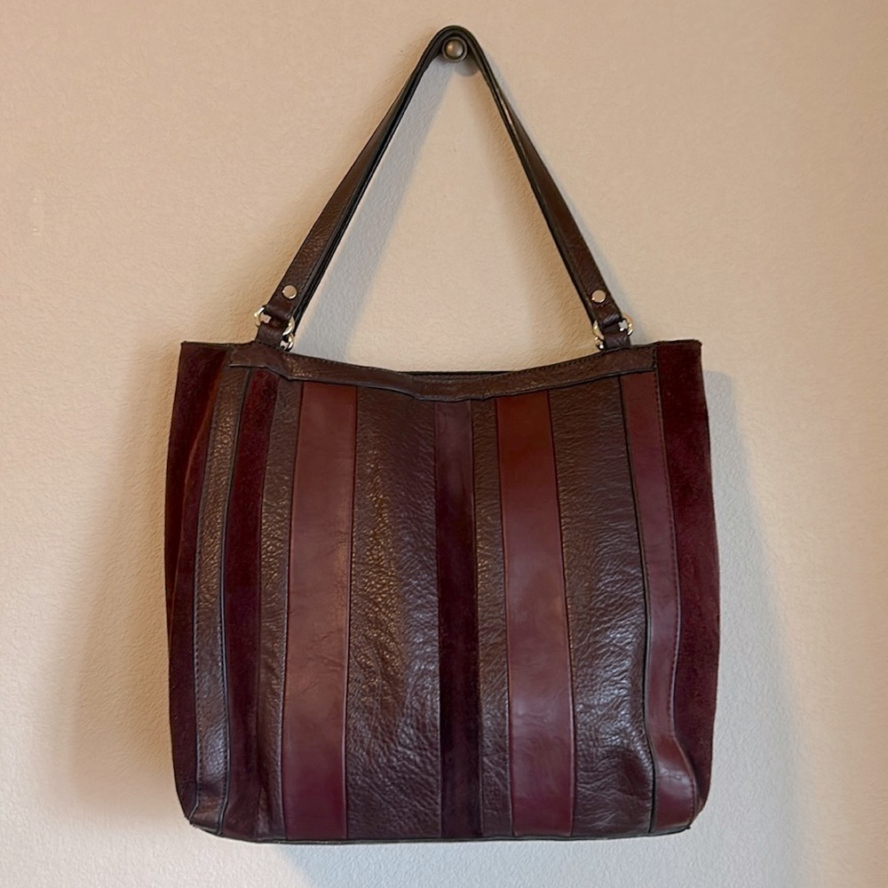 EUC Sole Society Burgundy Pebbled Vegan Leather and Genuine Suede Bucket Tote